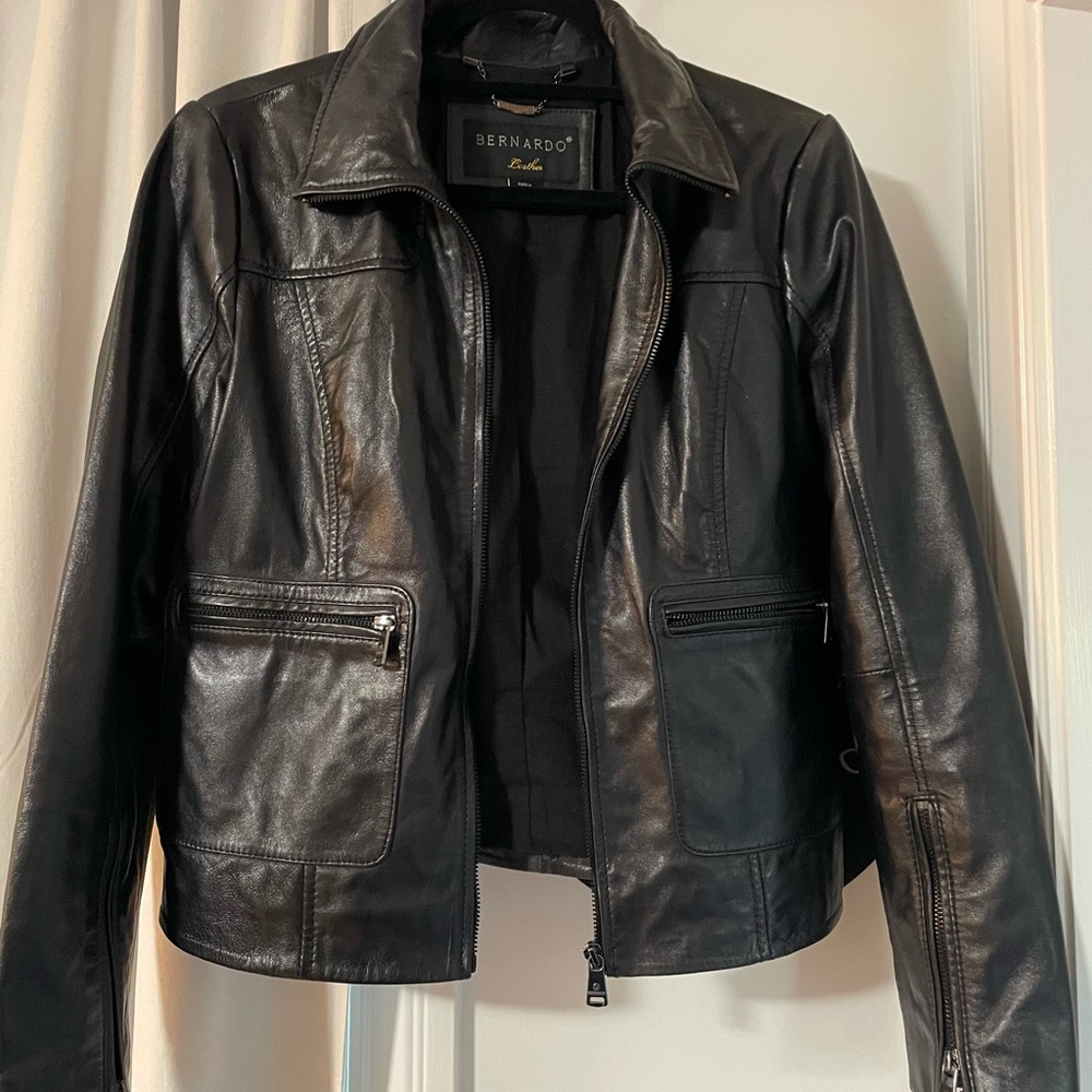 Bernardo Women's Sleek Black Leather Jacket
